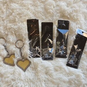Chinco Grace Heart Keychains and Earrings Set